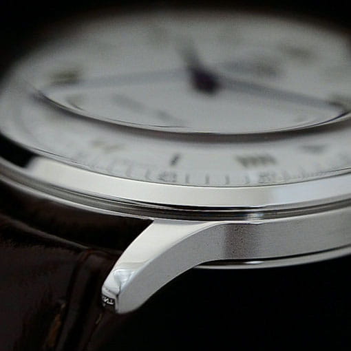 Orient Bambino Automatic FAC00009W0 - profil zegarka z wypukłym szkłem