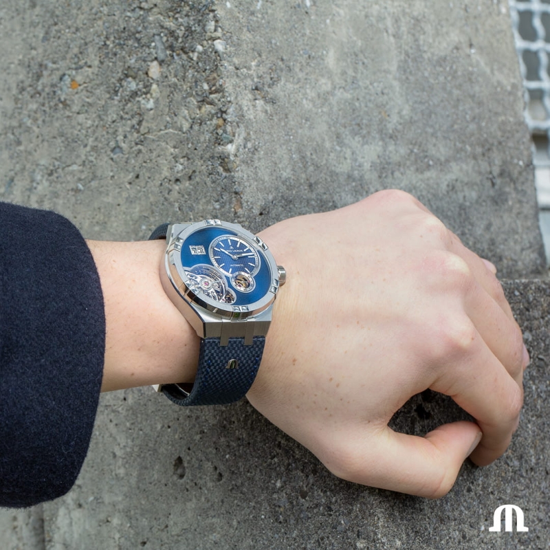 Maurice Lacroix Aikon Master Grand Date AI6118-SS00E-430-C na ręku