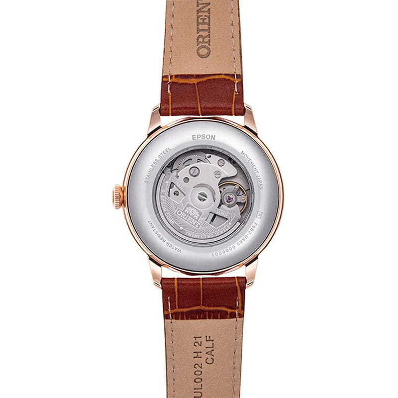 Orient Bambino Sun & Moon RA-AK0801S10B  – przeszklony dekiel z widocznym mechanizmem automatycznym