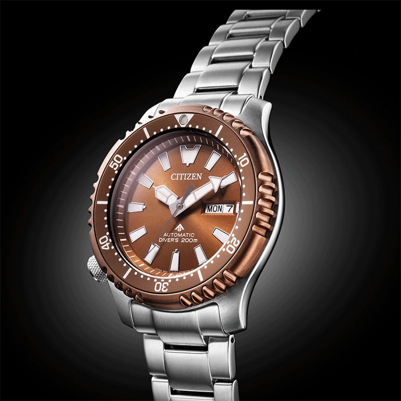 Citizen Promaster Marine Limited Edition NY0164-65XE profil na bransolecie