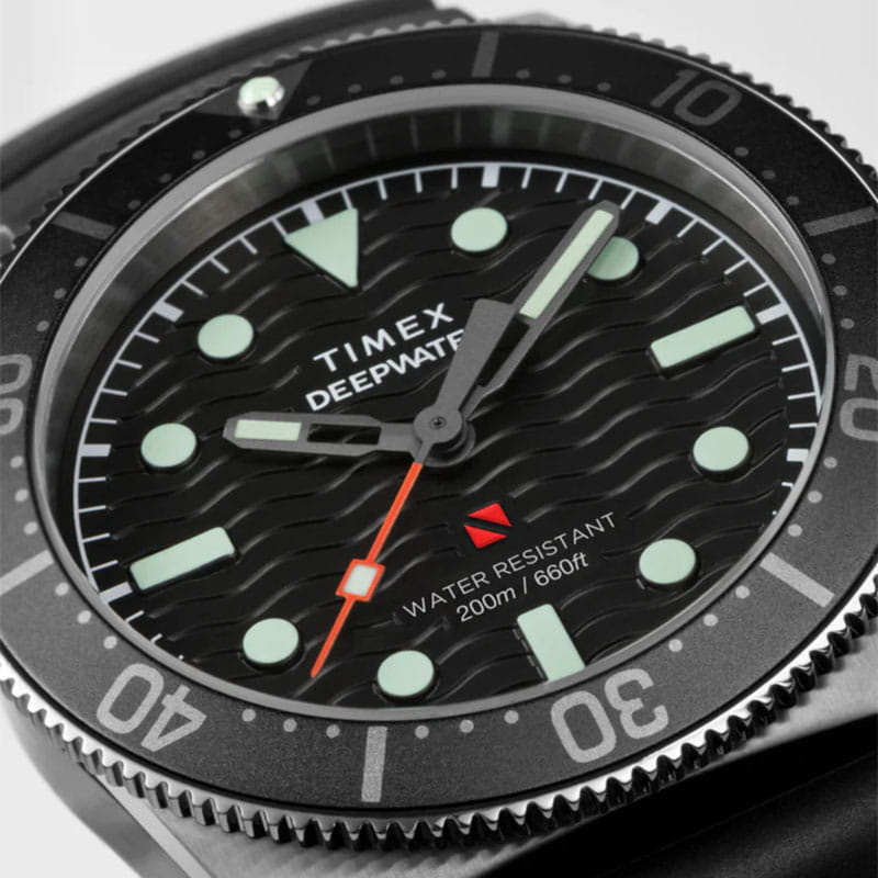 Timex Deepwater Reef 200 TW2W74700 - czarna tarcza z indeksami i czerwonym sekundnikiem