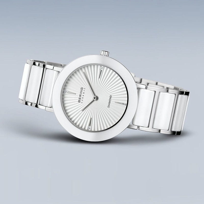 Bering Ceramic Lady 11435-753 na boku