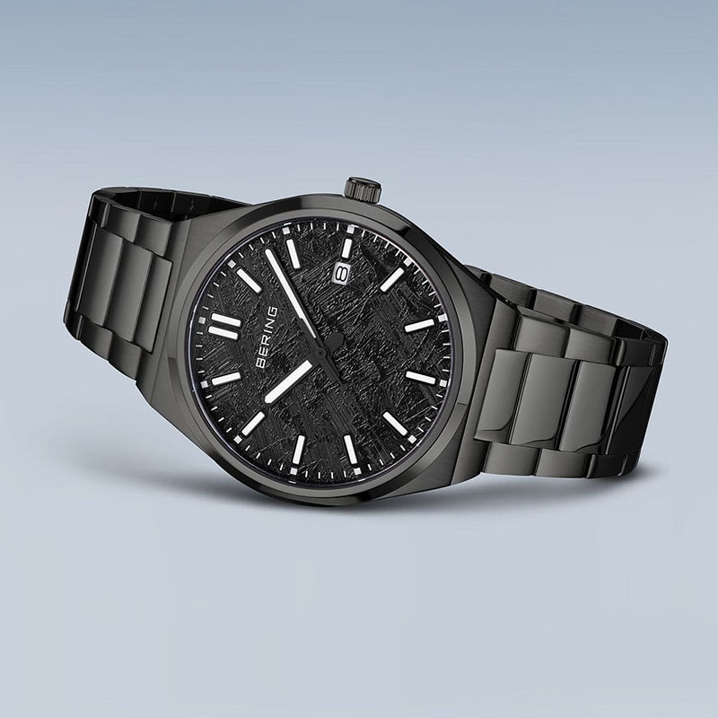 Bering Classic 17639-722  na boku