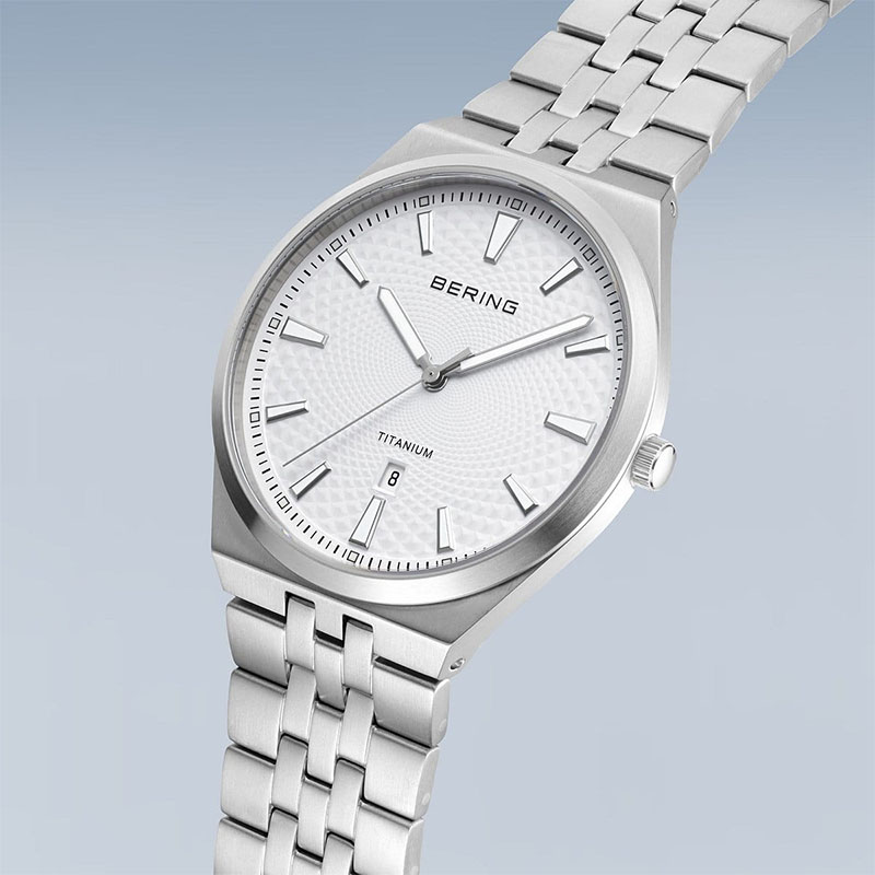 Bering Titanium Limited Edition 16141-704 profil