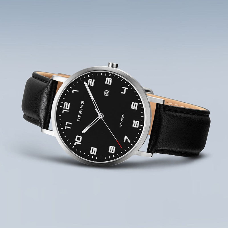 Bering Titanium 18640-402 na boku
