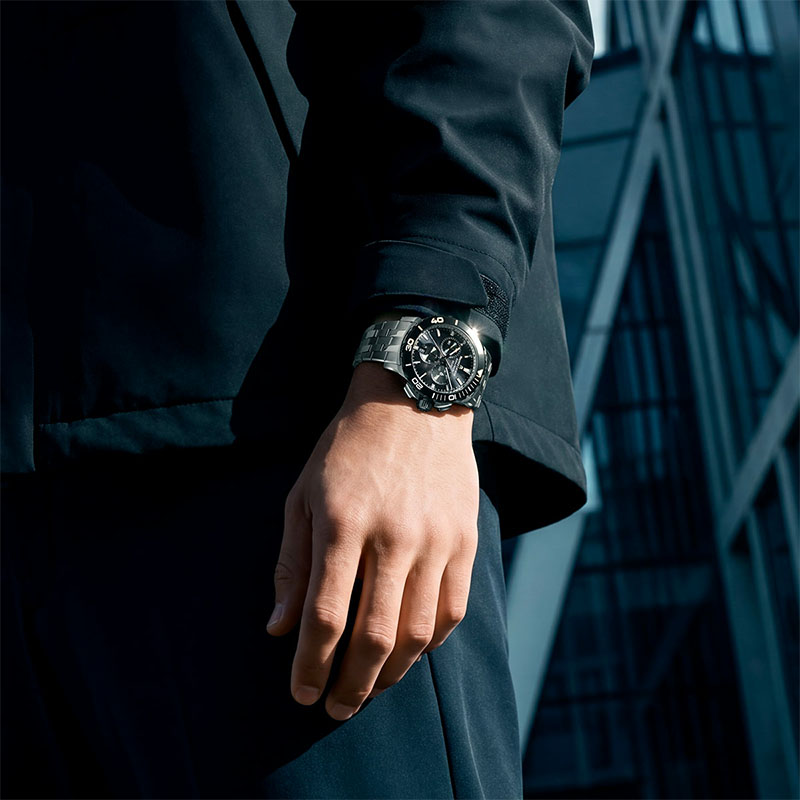 Maurice Lacroix Pontos S Solar Chronograph PT1038-SSL22-330-1 na nadgarstku