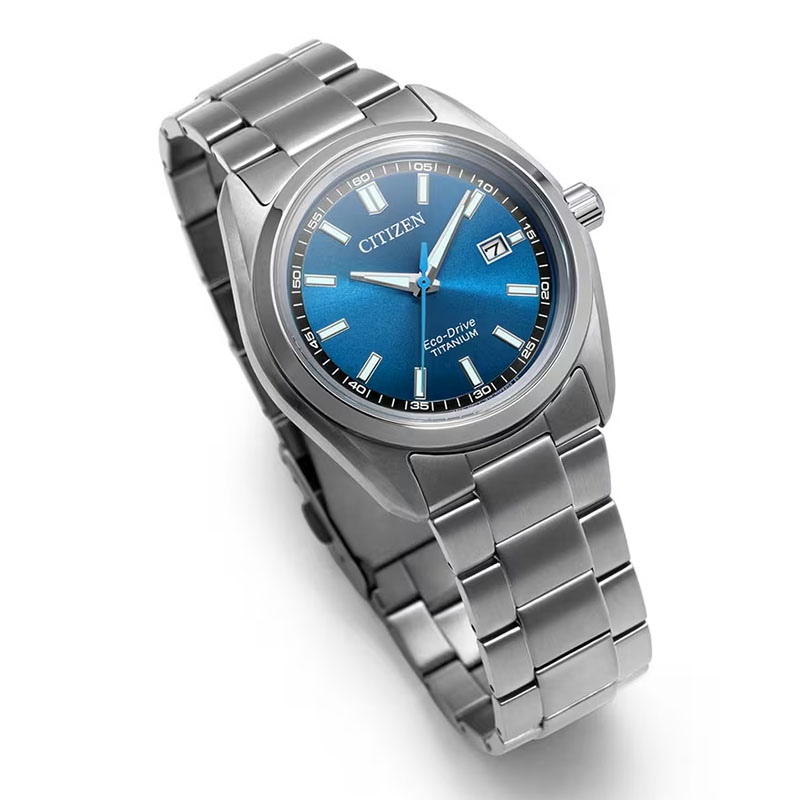 Citizen AW1900-50L - granatowa tarcza pod kątem