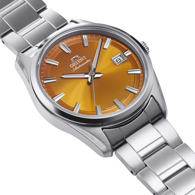Orient Stretto Date RA-AC0R08Y30B profil zegarka