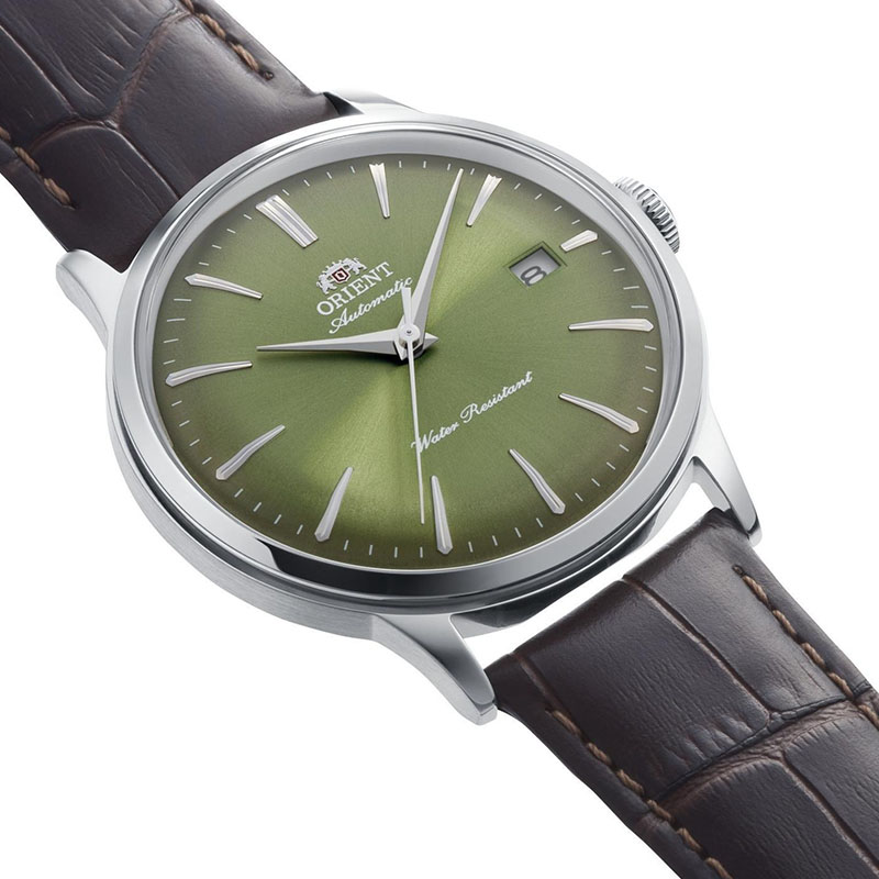 Orient Bambino Automatic RA-AC0029E30B – zielona tarcza z datownikiem i indeksami liniowymi