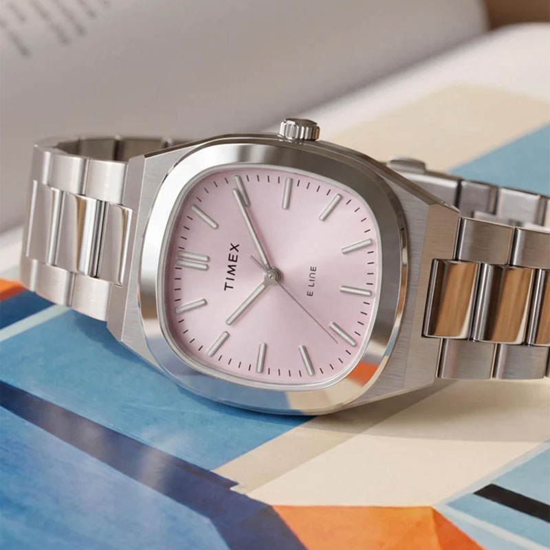 Timex E Line Quartz TW6A01000 - zegarek na boku