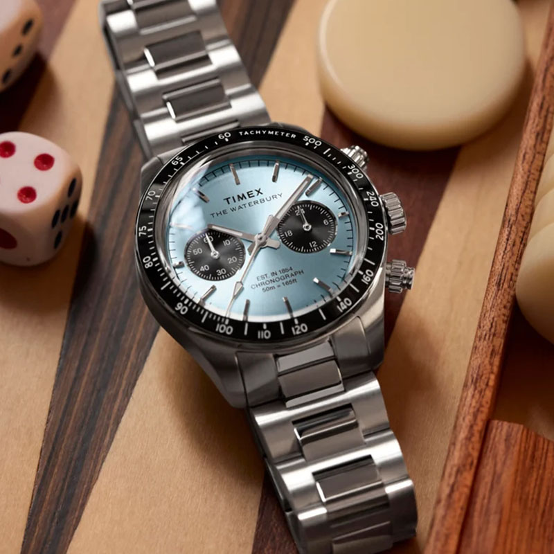 Timex Waterbury Heritage Chronograph TW2Y70500 - chronograf na stalowej bransolecie na planszy z kostkami i pionkami
