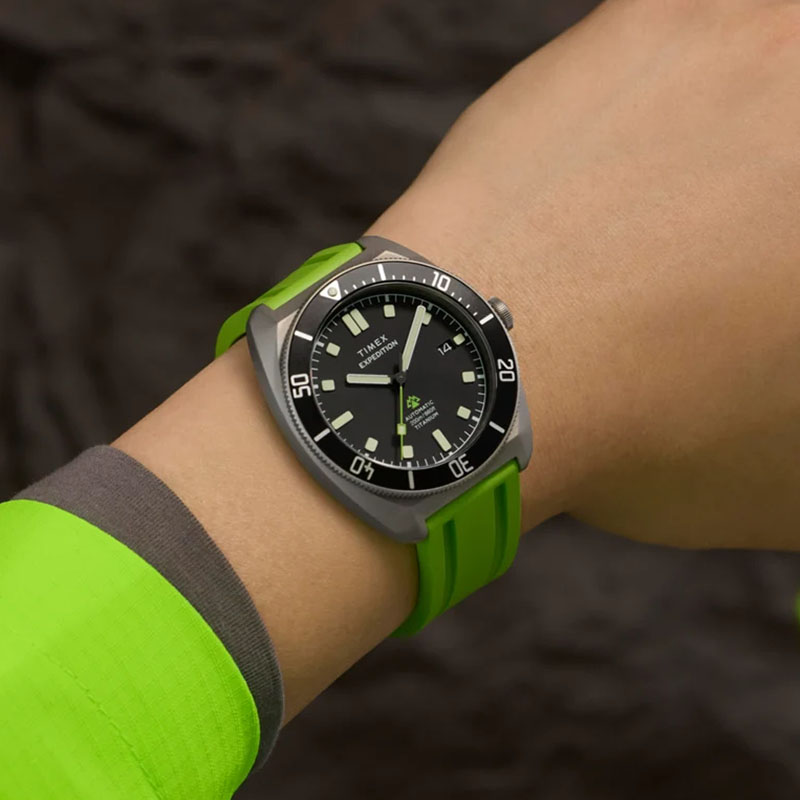 Timex Expedition Pioneer Titanium Automatic TW2Y63700 - tytanowy zegarek z czarną tarczą i gumowym paskiem