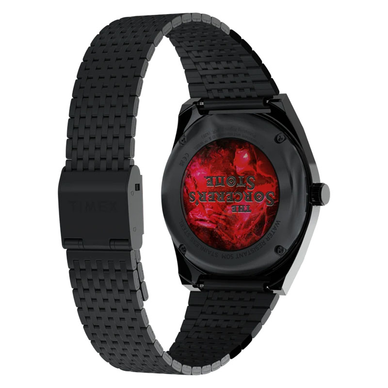 Timex Harry Potter x Q Timex Sorcerer's Stone TW2Y99700 - tył zegarka ze specjalnie ozdobionym deklem