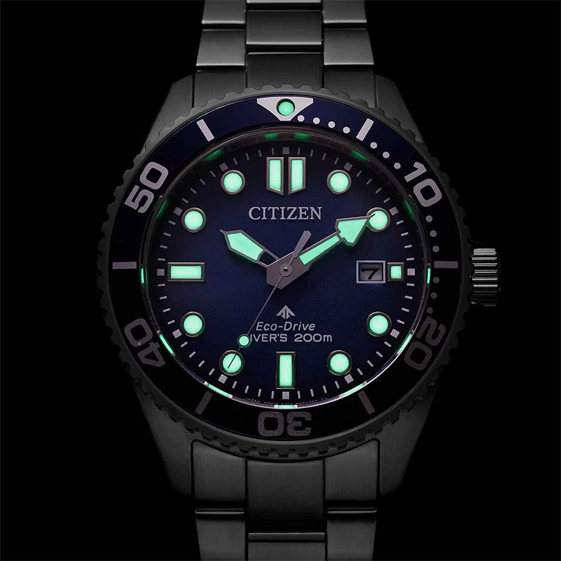 Citizen Promaster Eco-Drive Diver 200M BN0260-54L - powłoka luminescencyjna na wskazówkach i indeksach