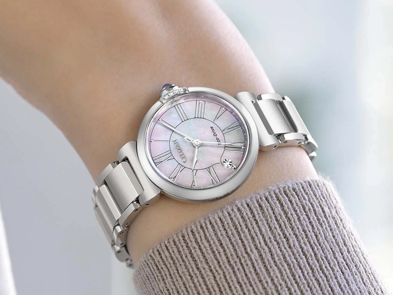 Citizen L EM1060-87Y, damski zegarek Eco-Drive z tarczą z masy perłowej i diamentami