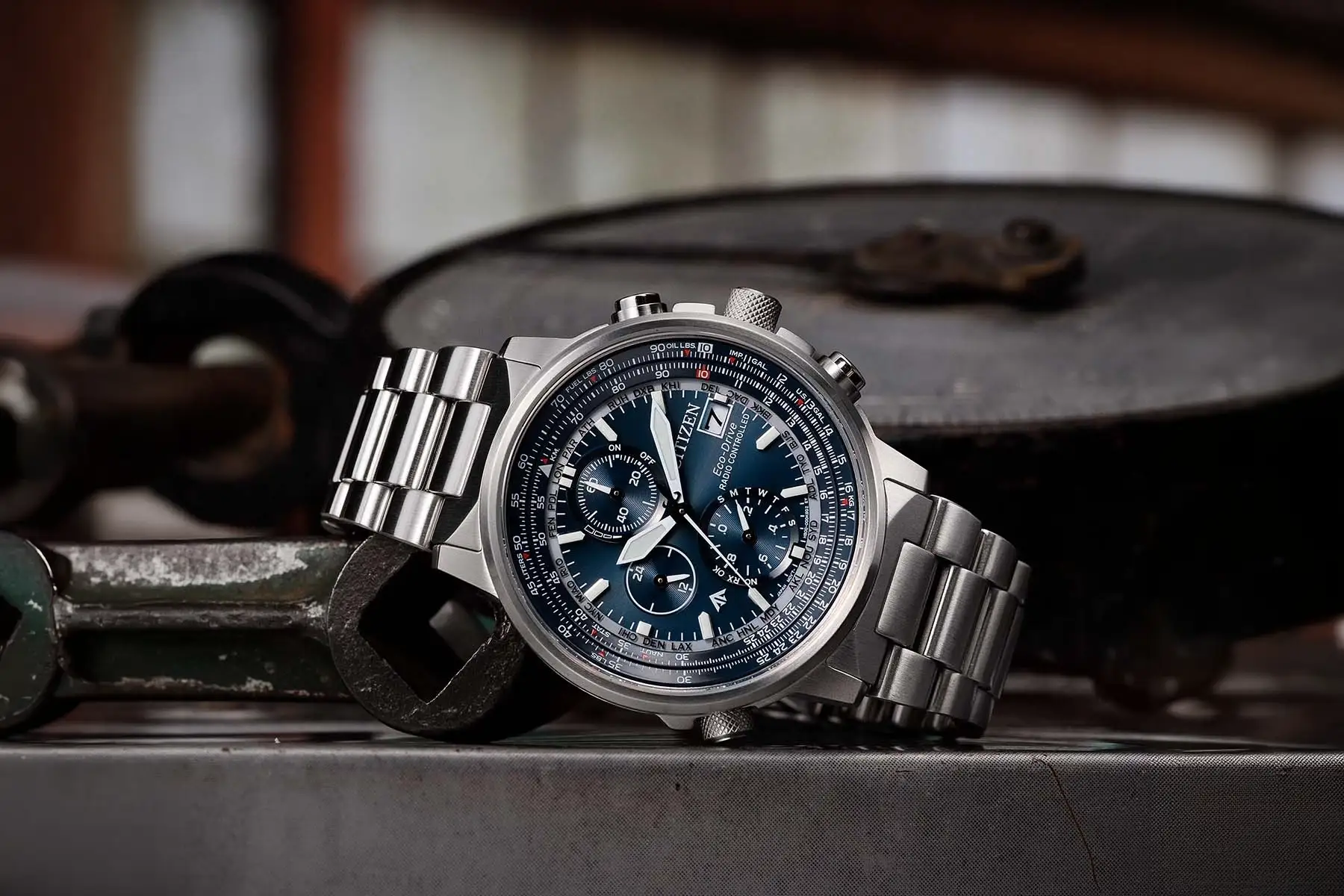 50 lat Eco-Drive: jak światło zastąpiło baterię i zmieniło zegarki na zawsze